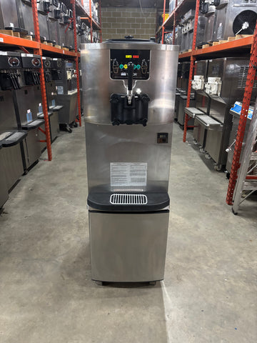 2011 Taylor C706 1 Phase Air | Serial M1025895 | Soft Serve Ice Cream Frozen Yogurt Machine