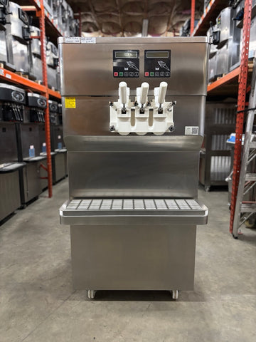 2022 Carpigiani UF 920 US SP G | US100237 - 3 Phase Air Cooled | Frozen Yogurt, Soft Serve, Ice Cream Machine