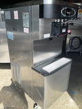 2011 Taylor C713 Serial: M1105209 1PH Air | Serial Soft Serve Frozen Yogurt Ice Cream Machine