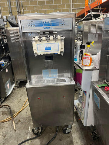 Taylor 162 Soft Serve Ice Cream Frozen Yogurt Machine 1Ph Water