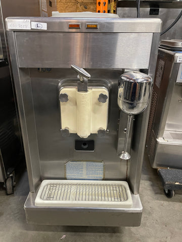 Flurry ice cream mixer blender/ice cream mixer/commercial milkshake mixer/commercial  ice cream shaker/commercial milkshake mixing machine