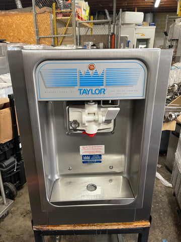2012 Taylor 152 Serial: M2062855 1PH Air Cooled | Soft Serve, Ice Cream, Frozen Yogurt Machine